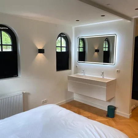 Tiny House At Amsterdamse Bos Апартаменты Амстердам